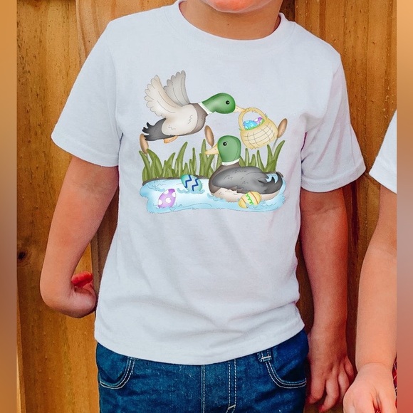 Other - 🌱🦢4 FOR $15!🦢🌱 Kids White Duck Graphic T-Shirt